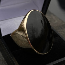 18ct gold Whitby Jet extra large oval signet ring in gift box