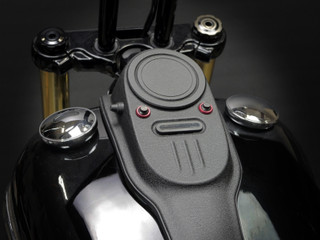 31State Single Smooth Cover Plate -Wrinkle Black