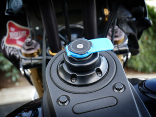 Quad Lock Phone Mount 5-Hole Plate Adapter w/ Dampener