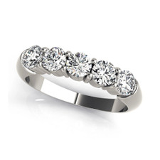 14K WHITE GOLD -  1.52 CARAT TOTAL FIVE STONE SHARED PRONG DIAMOND BAND