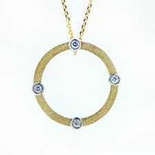 14K Yellow Gold - Textured Open Circle Bezel Set Diamond Fashion Pendant & Chain (0.20ct)