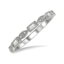 14K White Gold - Vintage Baguette & Round Cut Diamond Stackable Band (0.10ct)