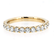 14K Yellow Gold - 0.65ct -  Round Brilliant Cut Diamonds Shared Prong Band