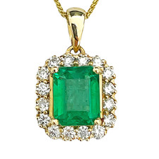 14K Yellow Gold - 2.13ct - Emerald Cut Emerald & Diamond Halo Pendant & Chain (0.50ct)