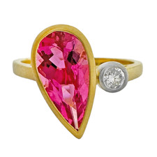 18K Yellow Gold - 1.68ct - Bezel Set Pear Cut Pink Tourmaline & Diamond Fashion Ring