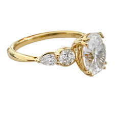 14K Yellow Gold - 0.33ct - Round & Pear Cut Bezel Three Stone Eng Ring Setting
