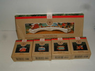 Hallmark CLAUS & CO R.R. TRAIN 1991 Set of 4 ornaments & Trestle 