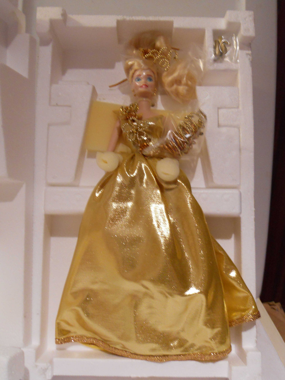 gold sensation barbie