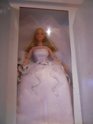 AVON BLUSHING BRIDE BARBIE