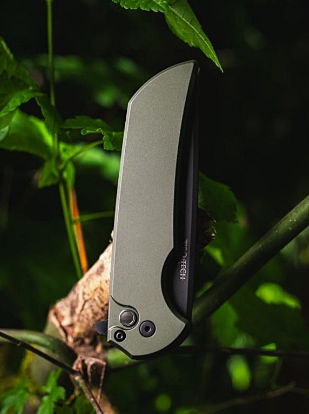 Pro-Tech Knives MX103-LTD Green Mordax Manual Flipper Knife Folder 3.625" Black DLC MAGNACUT Drop Point Blade