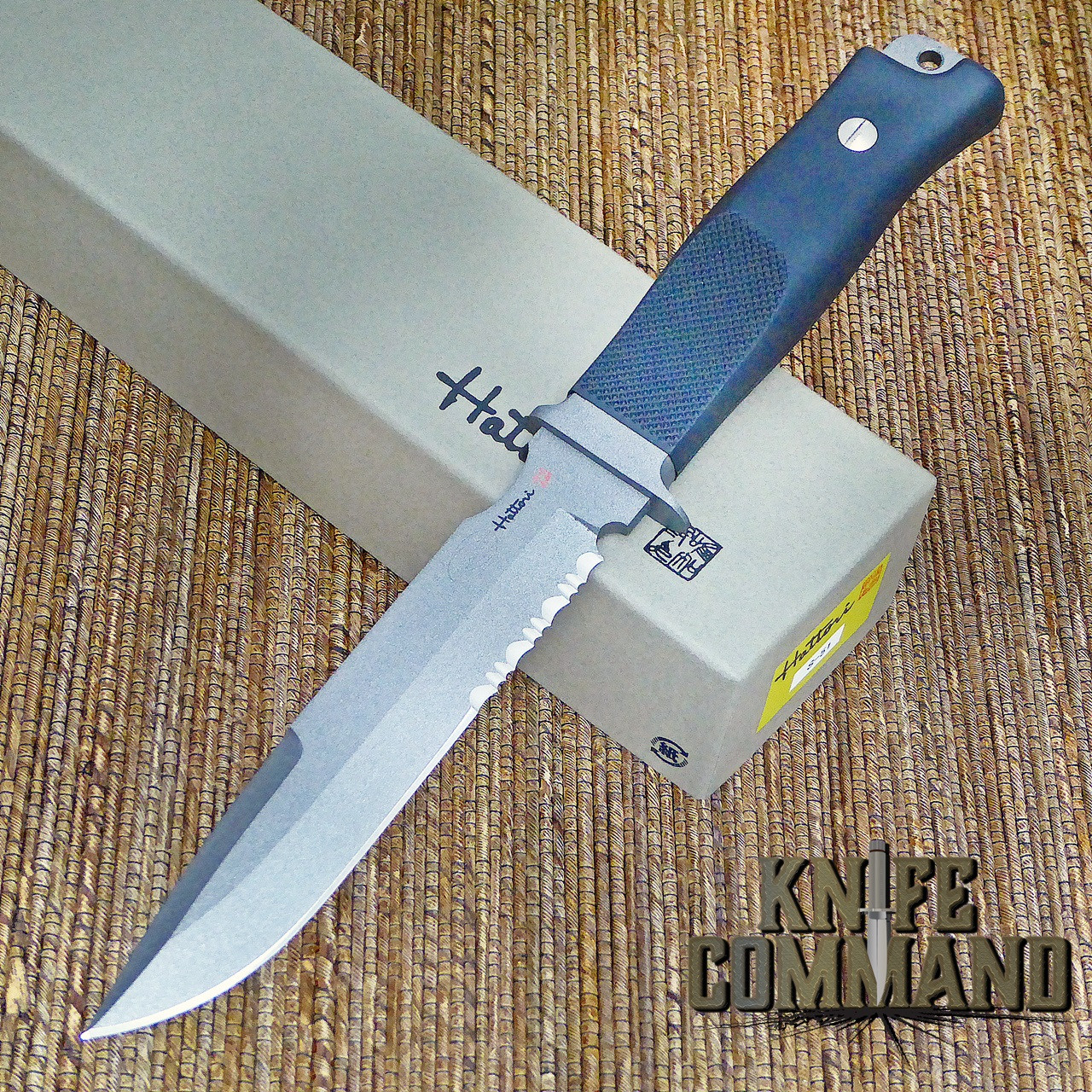 Hattori Knives Model S-51 Sea Commander Combat Military and Dive Knife.   Anti-glare flourine coated blade.