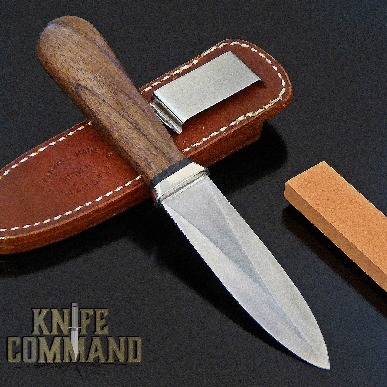 Concealment sheath and hone included.