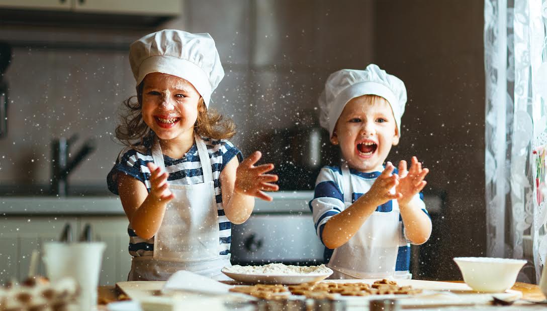 https://cdn10.bigcommerce.com/s-nuse8s/product_images/uploaded_images/kids-baking.jpg