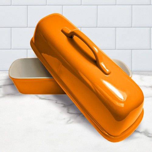 Sassafras Superstone® Covered Baker with Tangerine Glazed Exterior
