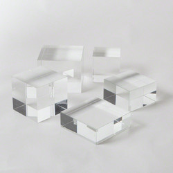 Crystal Cube Riser - Lgst