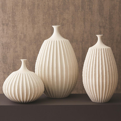 Studio A Sawtooth Vase - Rustic White - Lg