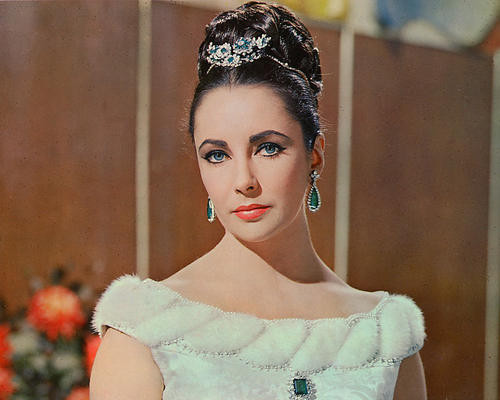 This is an image of 256294 Elizabeth Taylor Photograph & Poster