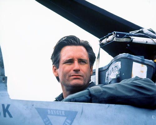 This is an image of 220705 Bill Pullman Photograph & Poster