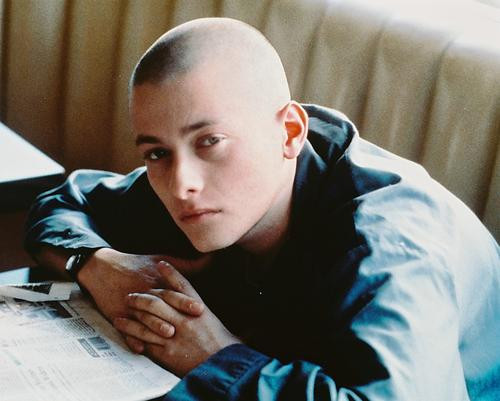This is an image of 234586 Edward Furlong Photograph & Poster