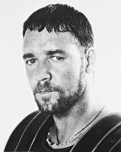 This is an image of 170168 Russell Crowe Photograph & Poster