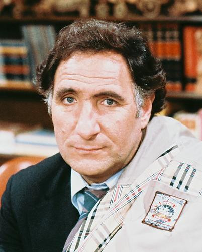 This is an image of 244460 Judd Hirsch Photograph & Poster