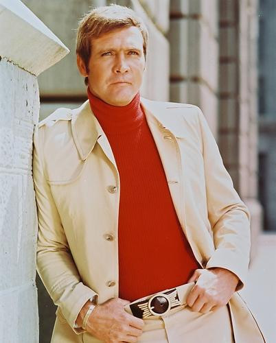 This is an image of 244517 Lee Majors Photograph & Poster