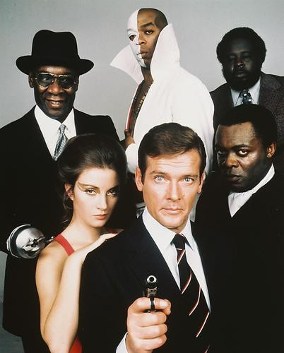 This is an image of 245259 Roger Moore Photograph & Poster