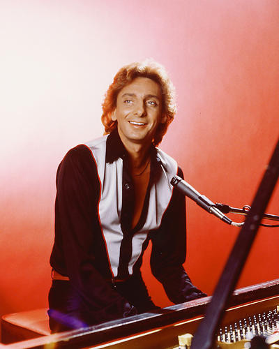 This is an image of 250311 Barry Manilow Photograph & Poster