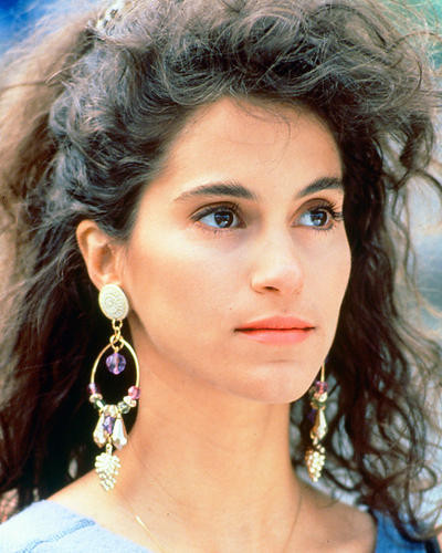 This is an image of 259407 Jami Gertz Photograph & Poster