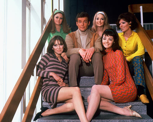 This is an image of 257667 Roger Moore Photograph & Poster