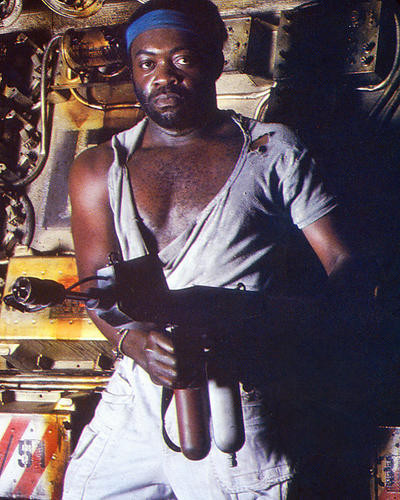 This is an image of 267407 Yaphet Kotto Photograph & Poster