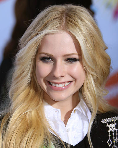 This is an image of 270666 Avril Lavigne Photograph & Poster