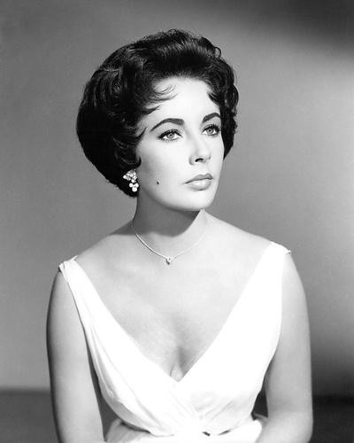 This is an image of 194389 Elizabeth Taylor Photograph & Poster