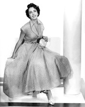This is an image of 194396 Elizabeth Taylor Photograph & Poster