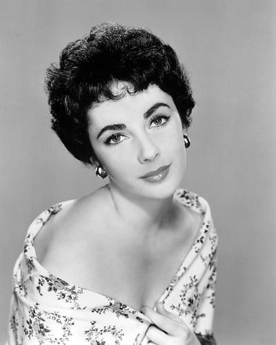 This is an image of 194410 Elizabeth Taylor Photograph & Poster