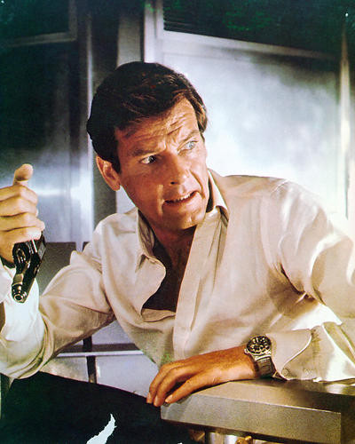 This is an image of 226381 Roger Moore Photograph & Poster
