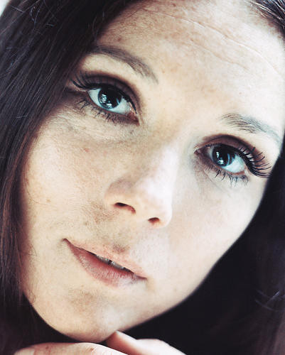 This is an image of 241840 Diana Rigg Photograph & Poster