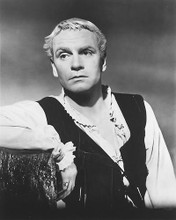 This is an image of 171045 Laurence Olivier Photograph & Poster