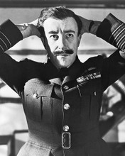 This is an image of 173263 Peter Sellers Photograph & Poster