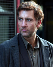 This is an image of 273228 Clive Owen Photograph & Poster