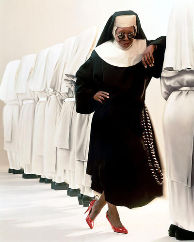 This is an image of Photograph & Poster of Whoopi Goldberg 284255