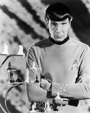 This is an image of Photograph & Poster of Leonard Nimoy 195024
