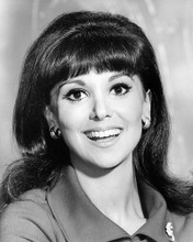 This is an image of Photograph & Poster of Marlo Thomas 194904