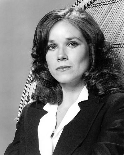 This is an image of Photograph & Poster of Barbara Hershey 194818