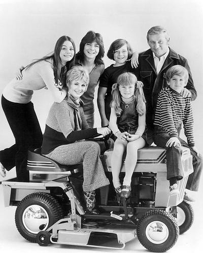This is an image of Photograph & Poster of The Partridge Family 194964