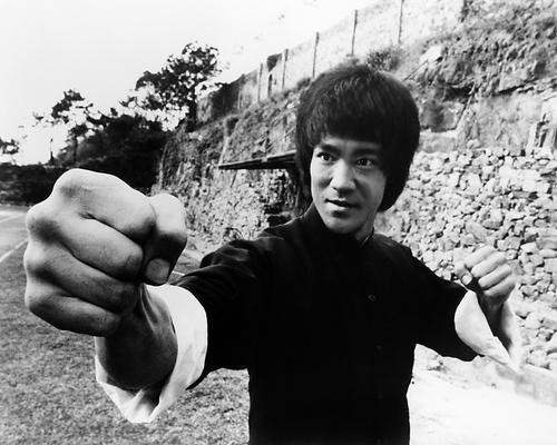 This is an image of Photograph & Poster of Bruce Lee 195117