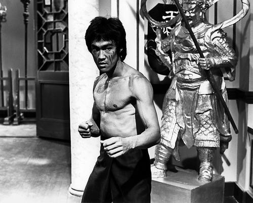 This is an image of Photograph & Poster of Enter the Dragon 195133