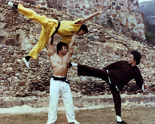 This is an image of Photograph & Poster of Bruce Lee 284624