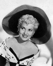 This is an image of Photograph & Poster of Judy Holliday 195160