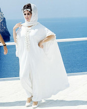 This is an image of Photograph & Poster of Elizabeth Taylor 284837